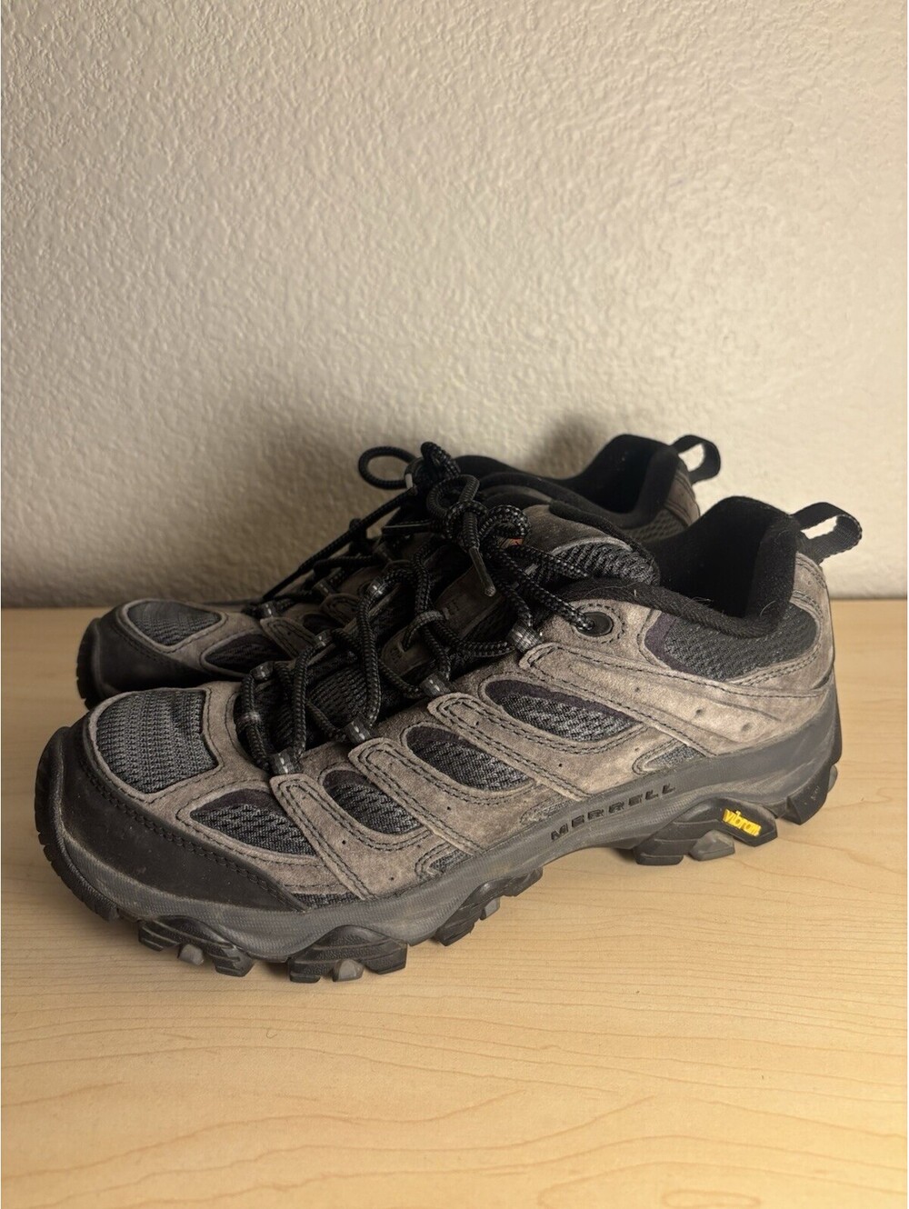 Merrell Moab 2 Vent Hiking Shoes Mens 9.5 Grey J035855 Low Top Trail Sneakers